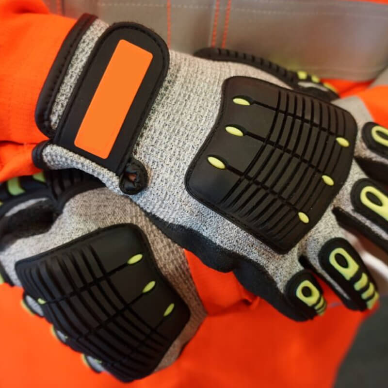 ANTI IMPACT CUT RESISTANT 5 GLOVE